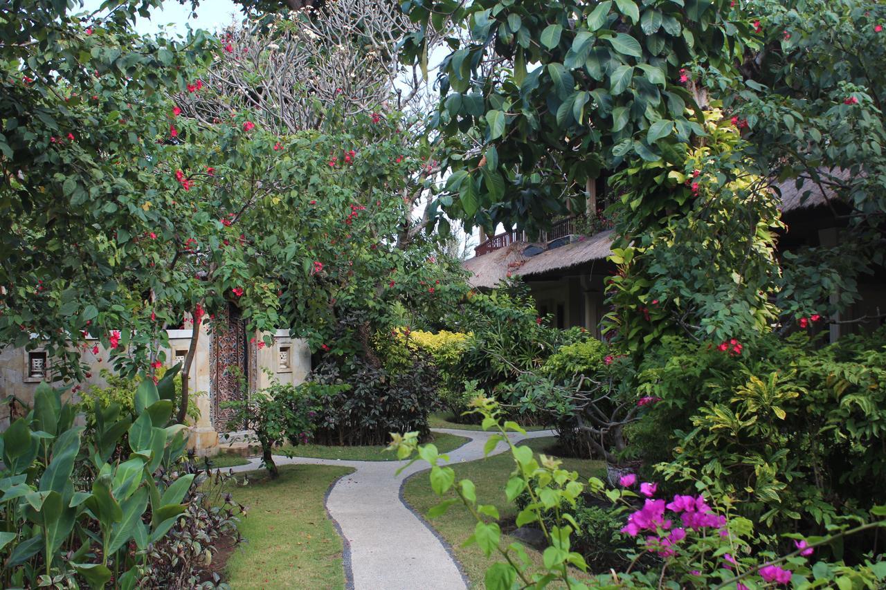 The Sari Beach Legian  Exterior photo