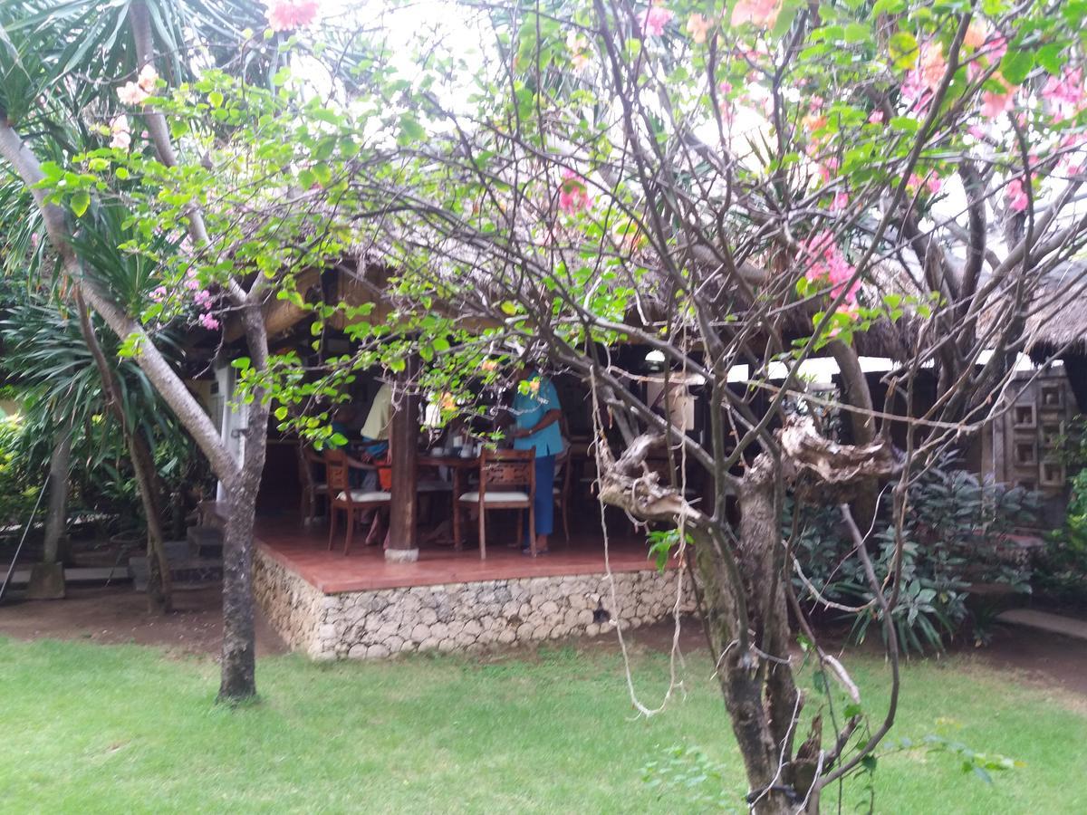 The Sari Beach Legian  Exterior photo