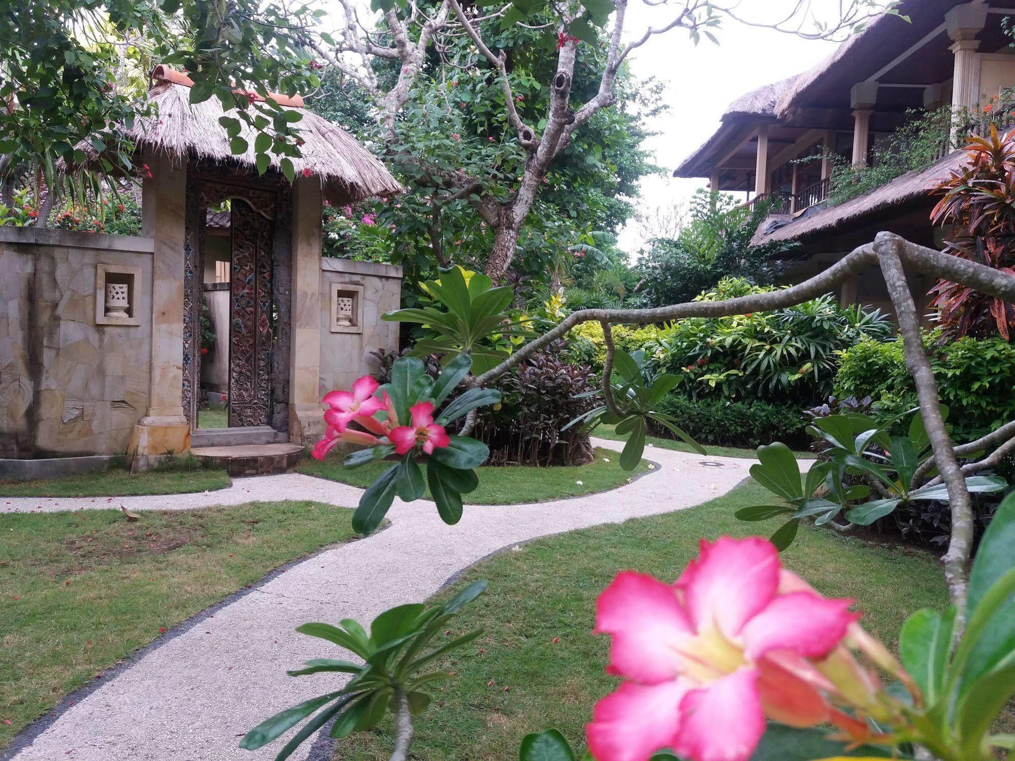 The Sari Beach Legian  Exterior photo