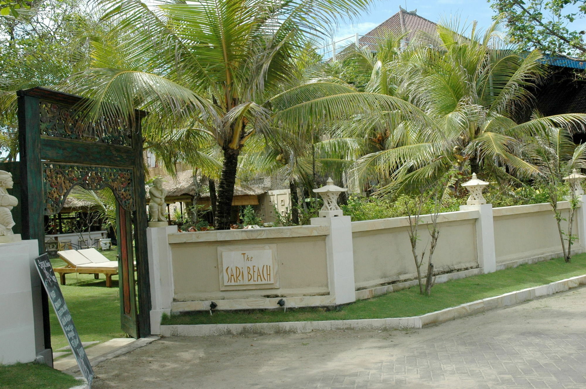 The Sari Beach Legian  Exterior photo